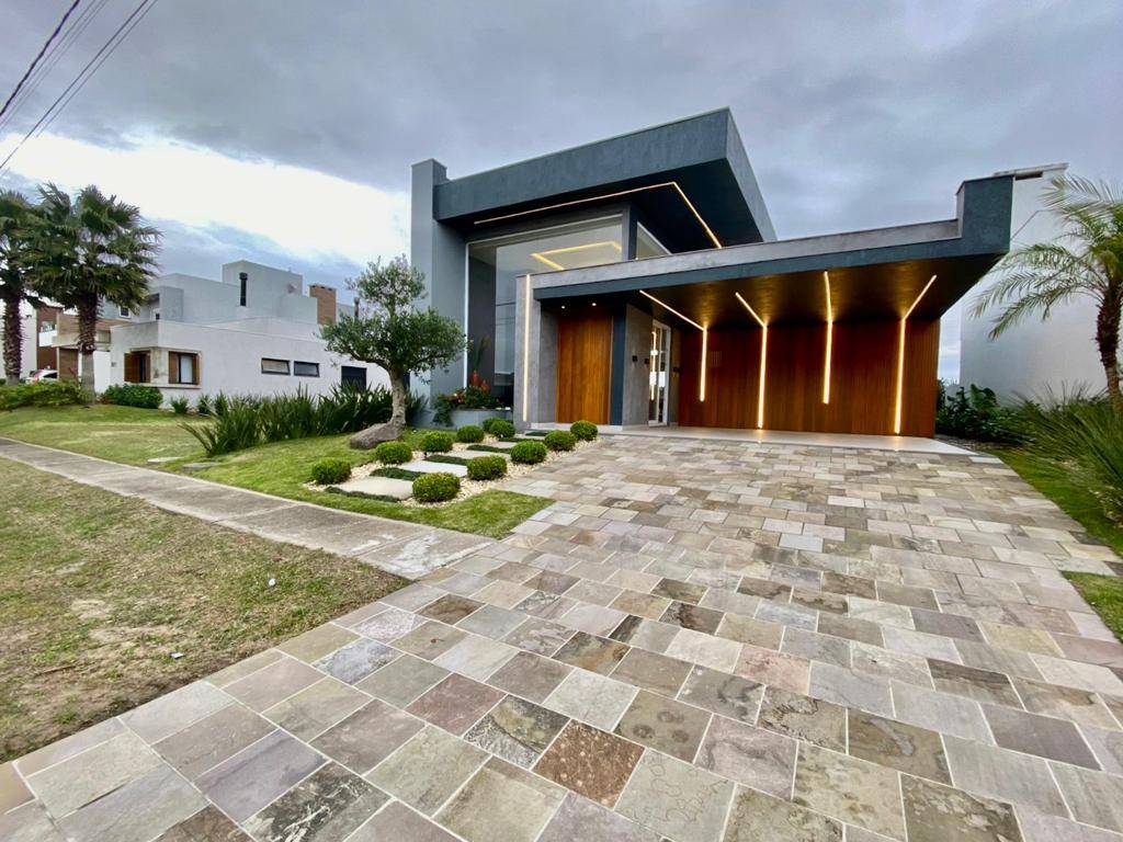 Casa em Condomínio 3 dormitórios para venda, Parque Antártica em Capão da Canoa | Ref.: 10952