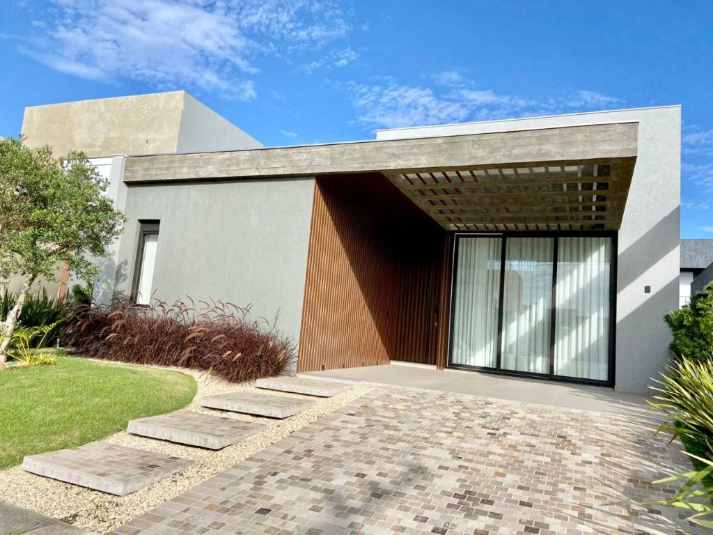 Casa em Condomínio 4 dormitórios para venda, Parque Antártica em Capão da Canoa | Ref.: 11171