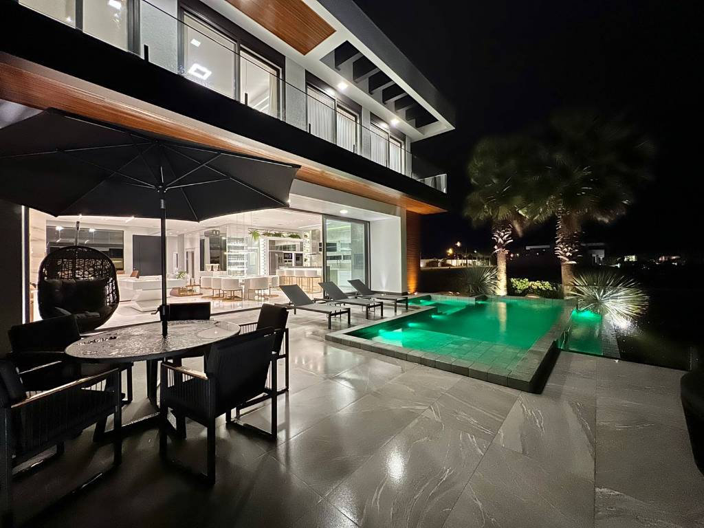 Casa em Condomínio 5 dormitórios para venda, Centro em Xangri-lá | Ref.: 11826