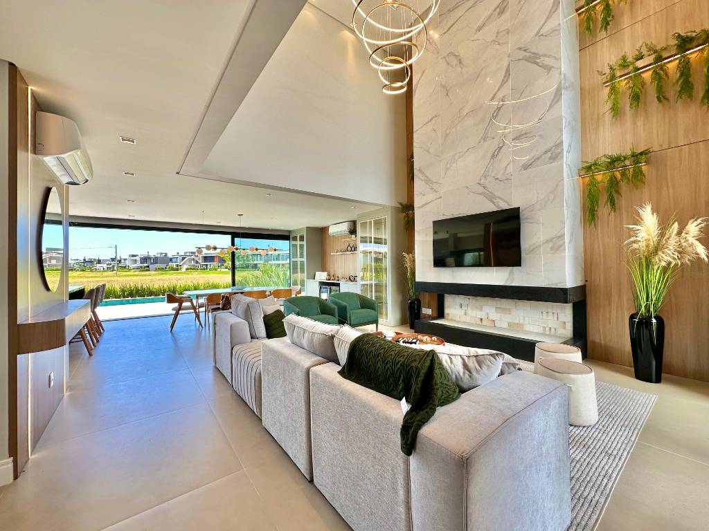 Casa em Condomínio 4 dormitórios para venda, Parque Antártica em Capão da Canoa | Ref.: 13340