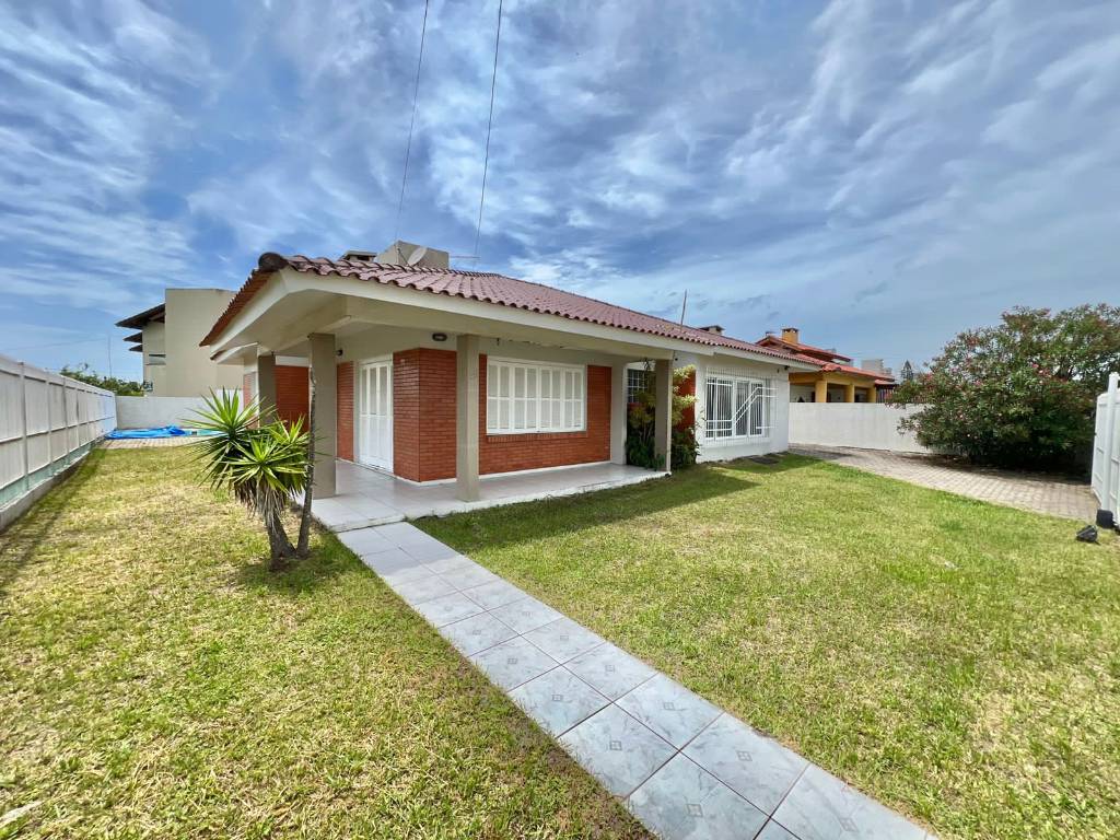 Casa 4 dormitórios para venda, Zona Nova em Capão da Canoa | Ref.: 14167