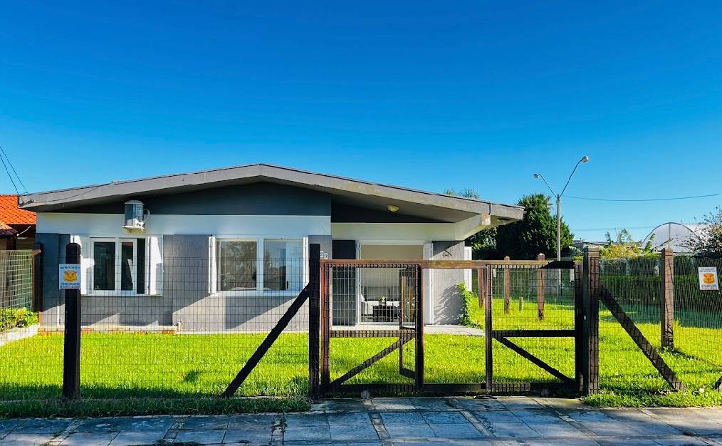 Casa 6 dormitórios para venda, Centro em Xangri-lá | Ref.: 14960