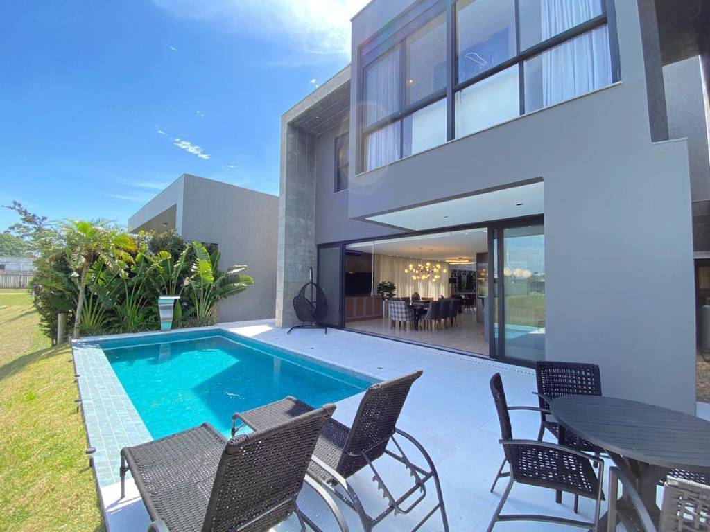 Casa em Condomínio 4 dormitórios para venda, Parque Antártica em Capão da Canoa | Ref.: 15818